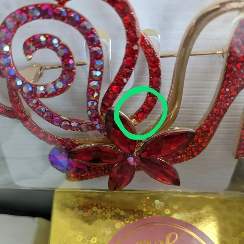 N/A red crystal